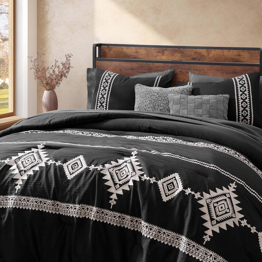 Melex Embroidery Comforter Set