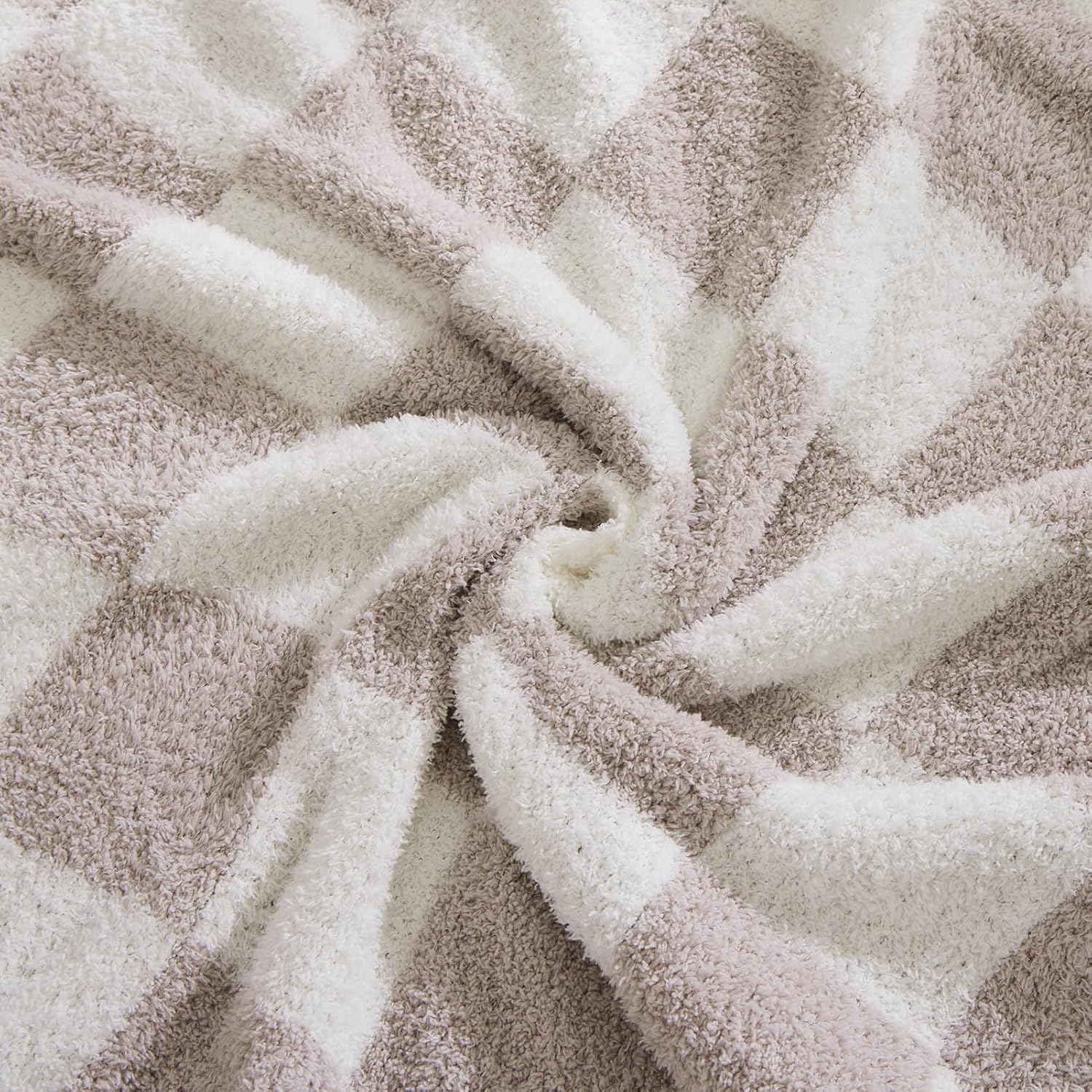 Melex Checkered Throw Blanket