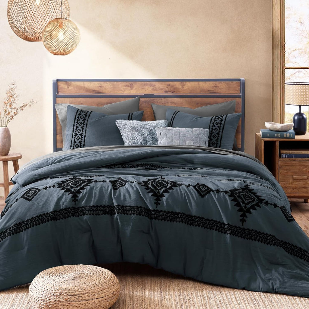 Melex Embroidery Comforter Set