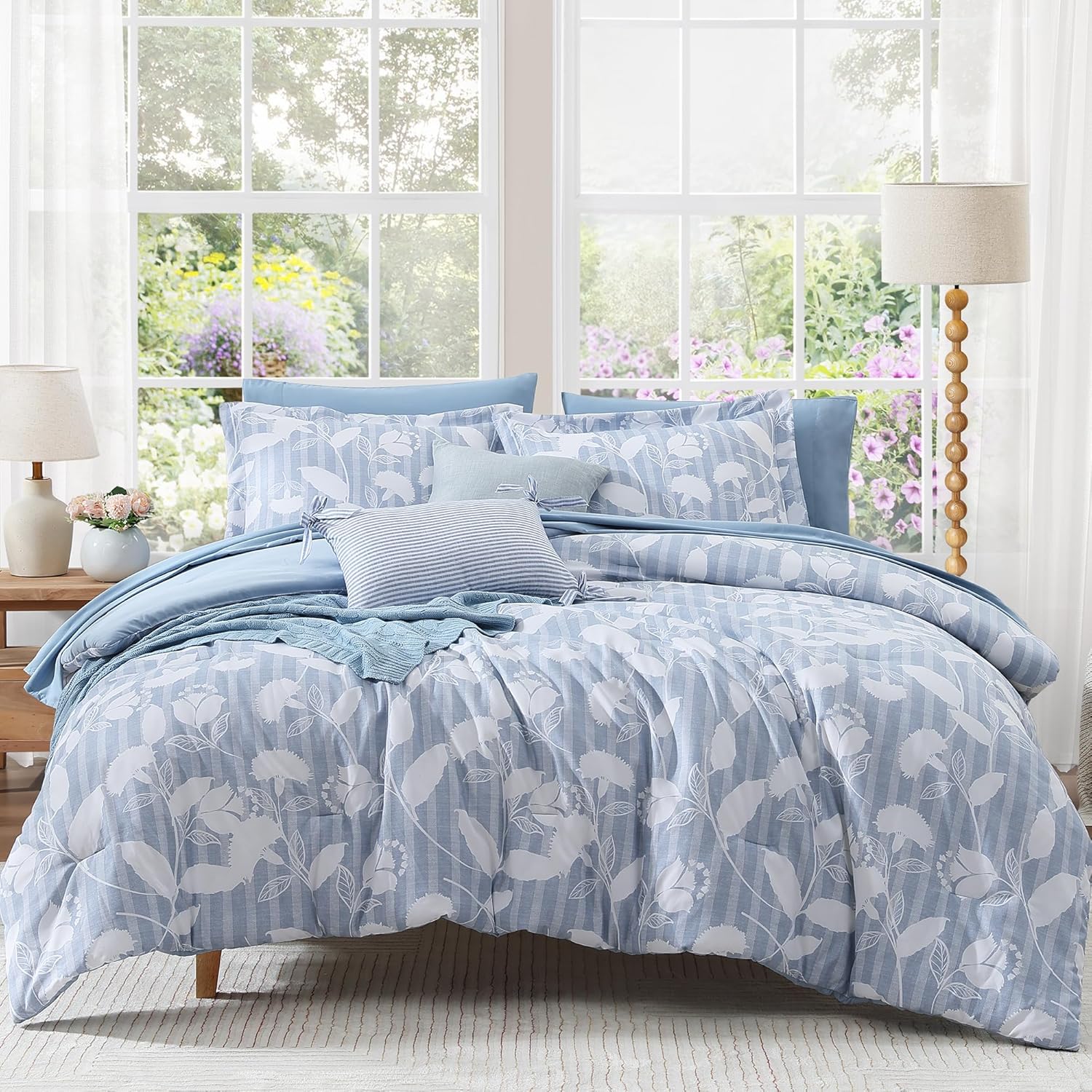 Botanical Flowers Comforter Set