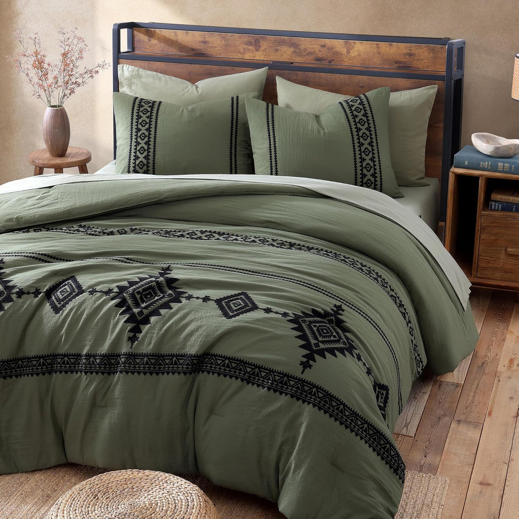 Melex Embroidery Comforter Set