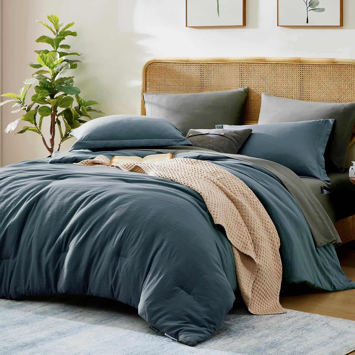 Prewashed fabric 7-piece Bed in a Bag Comforter Set