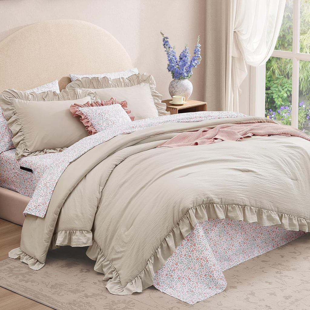 Catami Ruffle Comforter Set