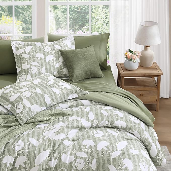 Botanical Flowers Comforter Set