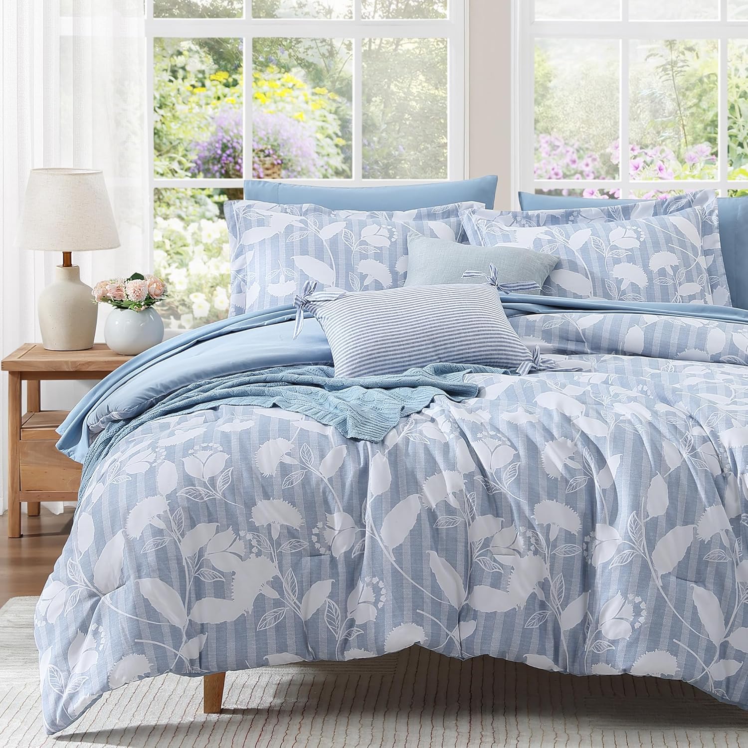 Botanical Flowers Comforter Set