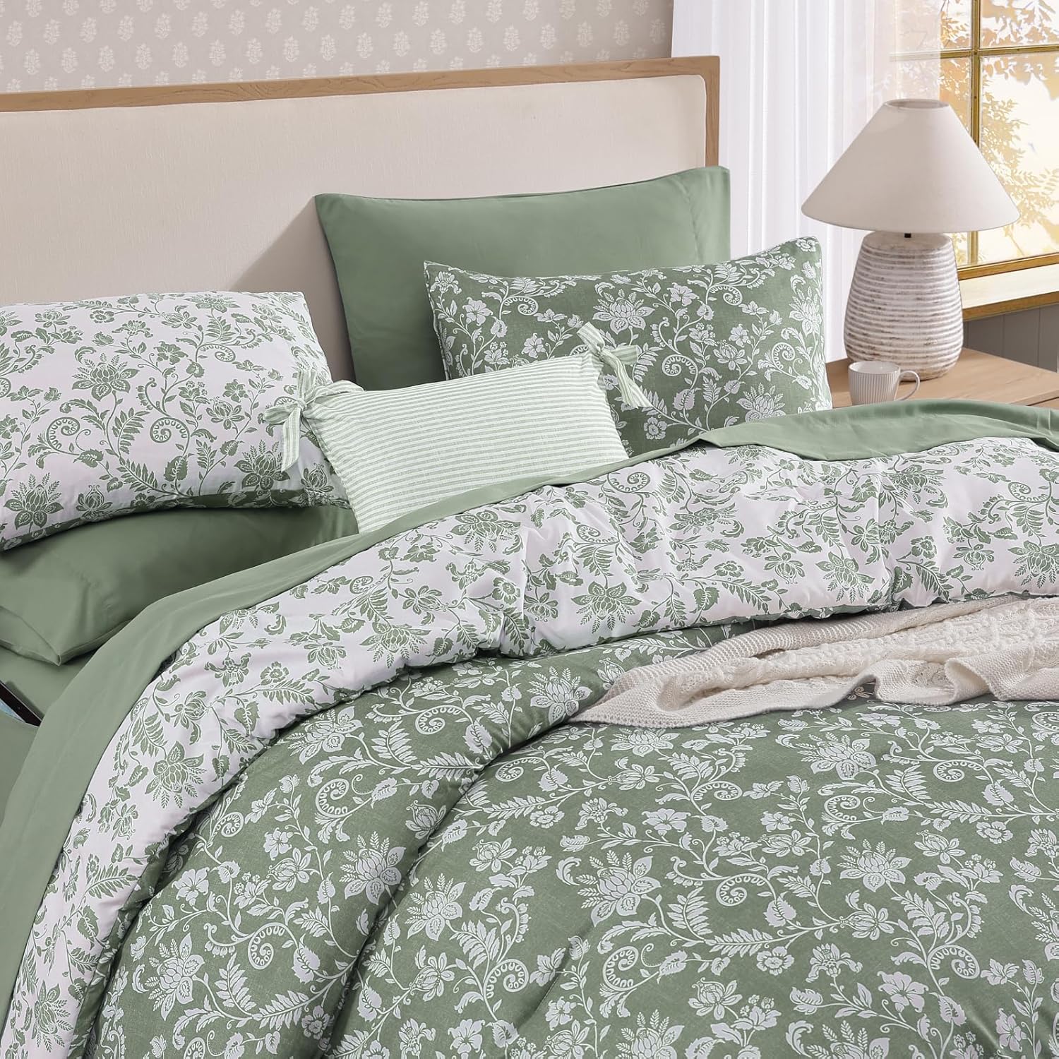Botanical Flowers Comforter Set
