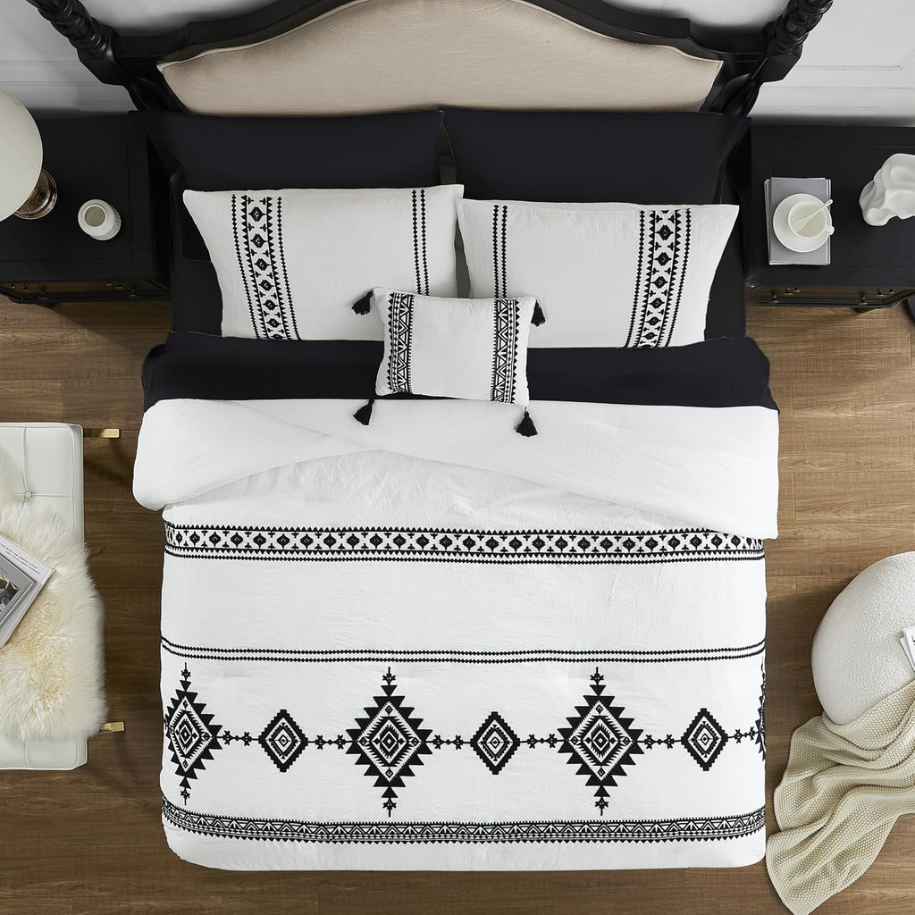 Melex Embroidery Comforter Set