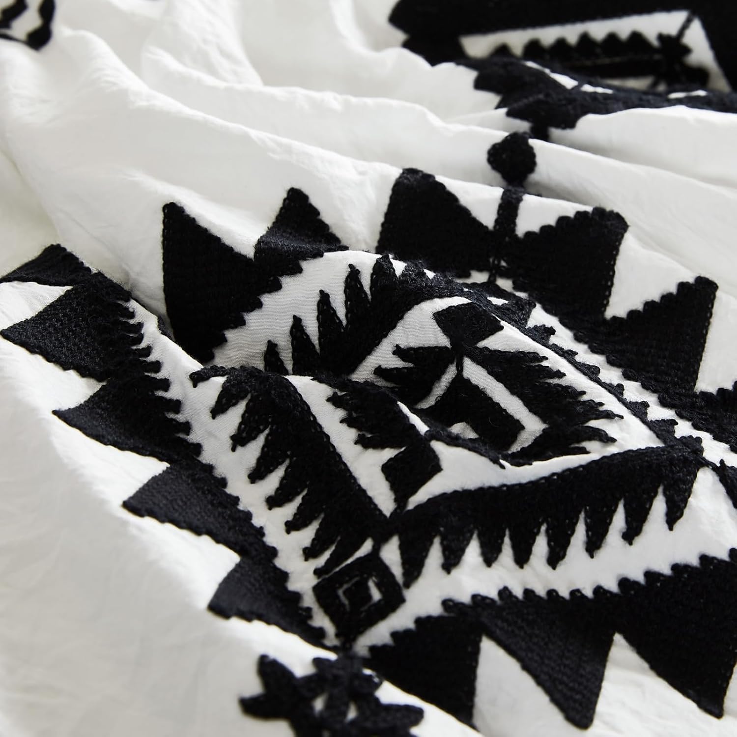 Melex Embroidery Comforter Set