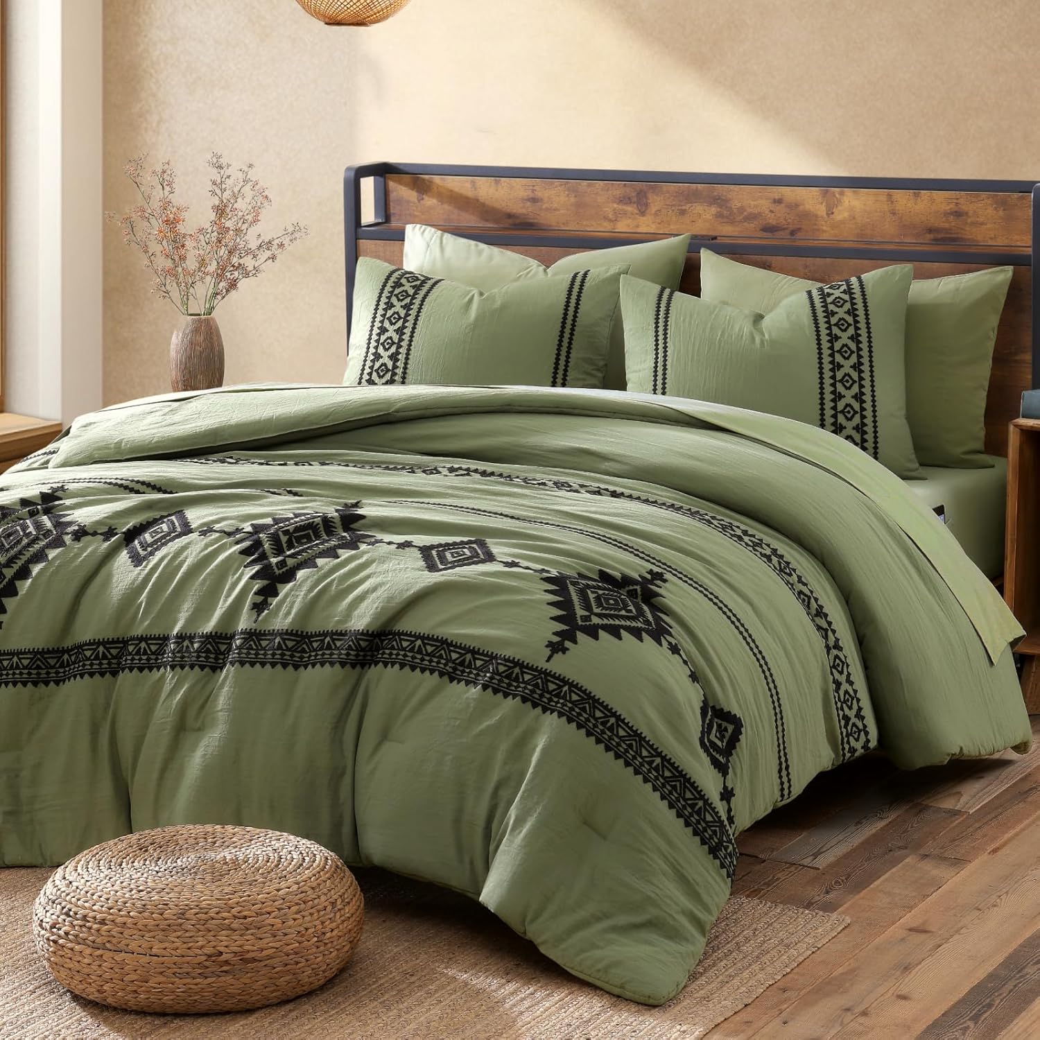 Melex Embroidery Comforter Set