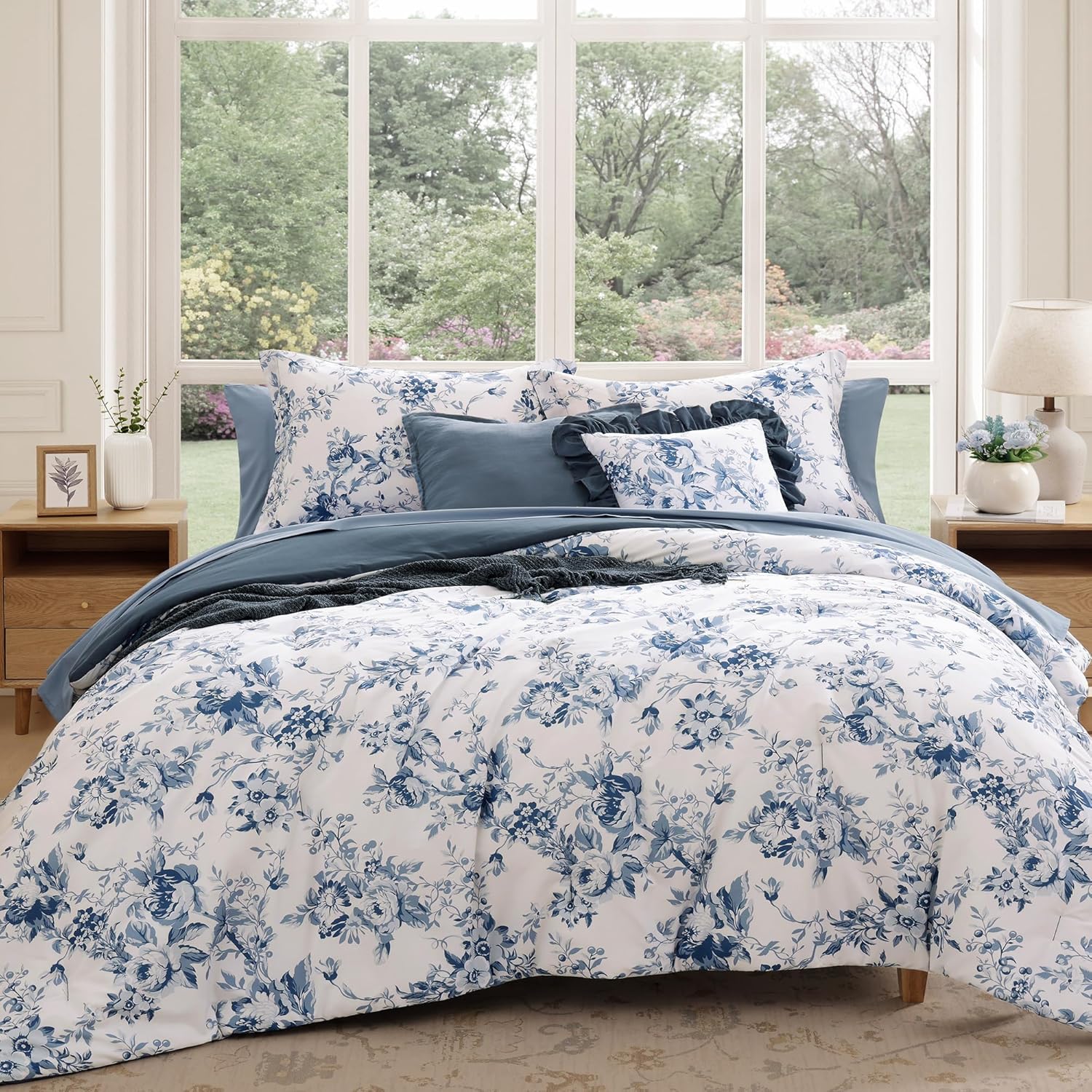 Botanical Flowers Comforter Set