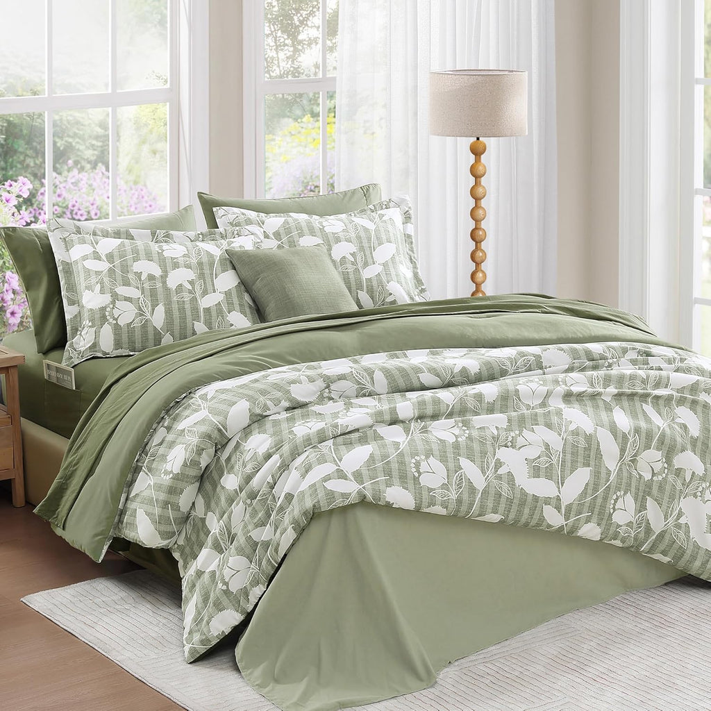 Botanical Flowers Comforter Set